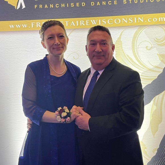 Meet your Posher, Kim - Picture 1 of 1